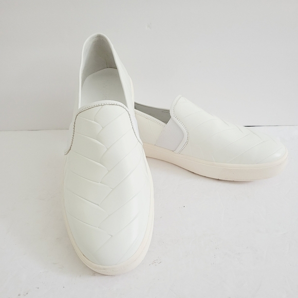 New VINCE LEATHER WOVEN LOOK SLIP ON SNEAKER LOAFER ,Size 9,5 - Picture 1 of 8